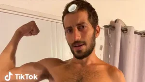 כך השתנה גופו של סהר כהן משהותו על האי ועד החזרה לישראל