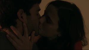 איפה מותר לגעת - ואילו פריטי לבוש מורידים? מתאם האינטימיות עונה